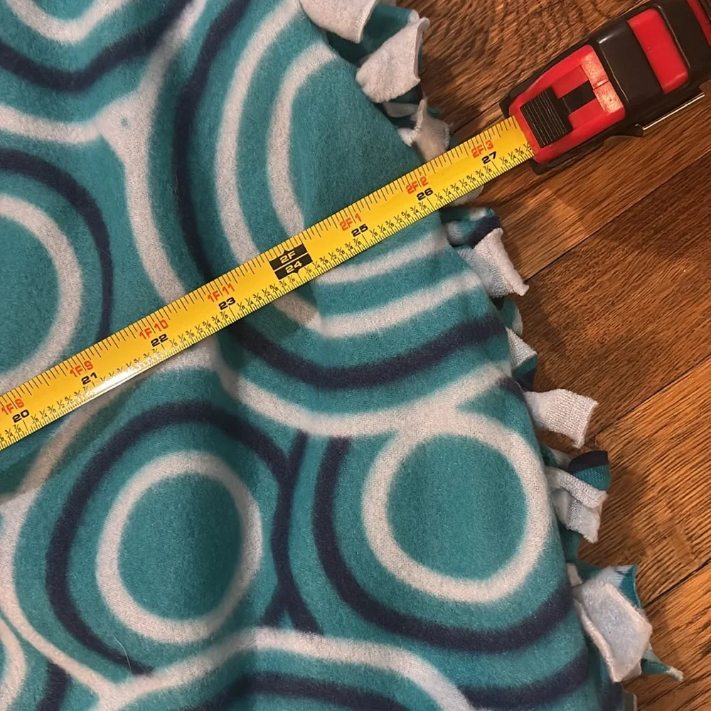 Teal Circle Patterned Blanket with Knotted Fringe Edges
